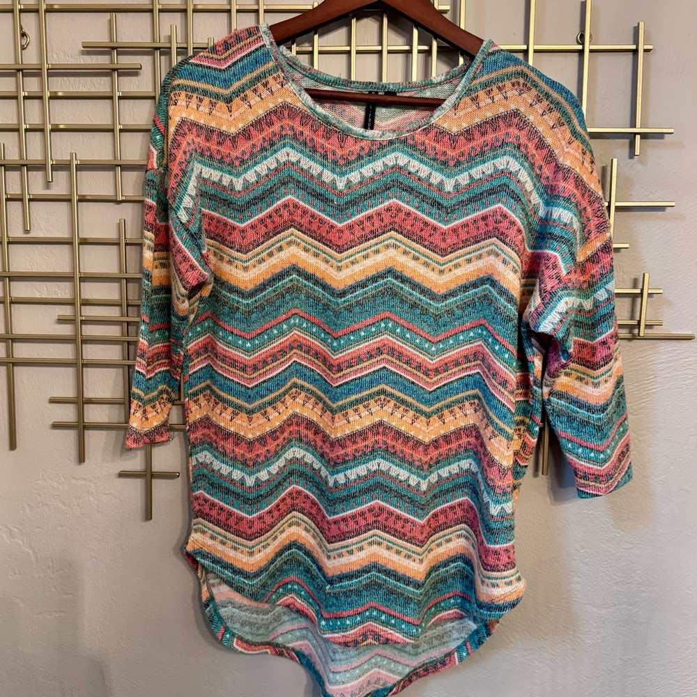 Boho Aztec Chevron Print Top Size Small Colorful 3/4 Sleeve
